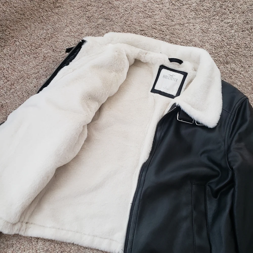 Hollister Faux Fur Jacket - Picture 4 of 8